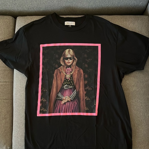 DELFI Collective T-Shirt - Picture 2 of 12